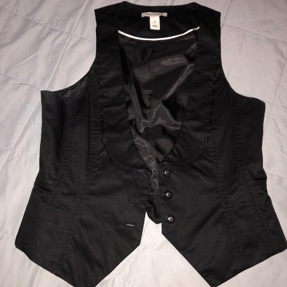 Black vest
